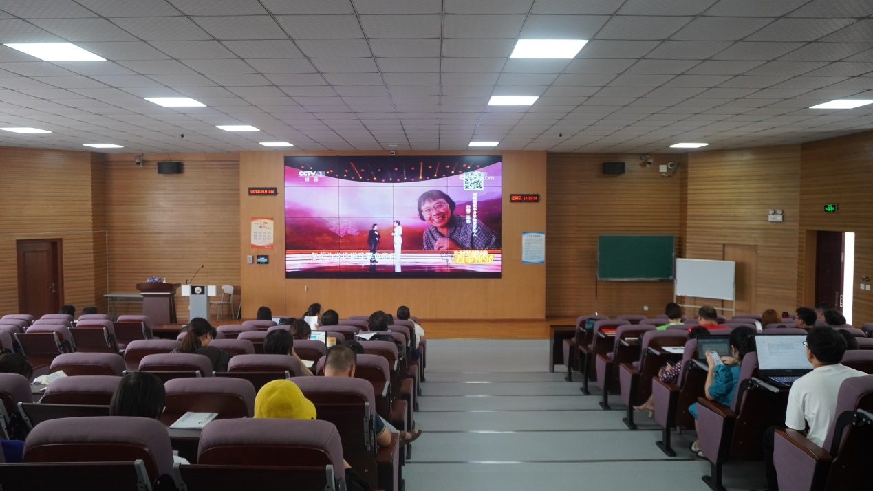C:\Users\Administrator\Desktop\教师节系列活动\20210910照片\20210910照片\DSC06339.JPG