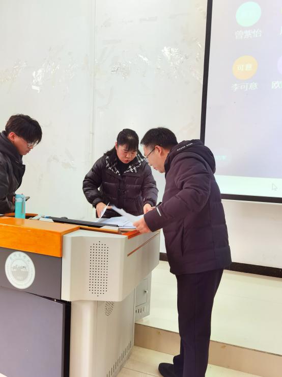 97999357110fe713ca86ce7201b1d844