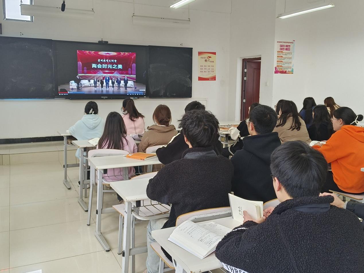 E:\黄静\22232学期\学生处\主题班会\两会之光\QQ图片20230324100151.jpg